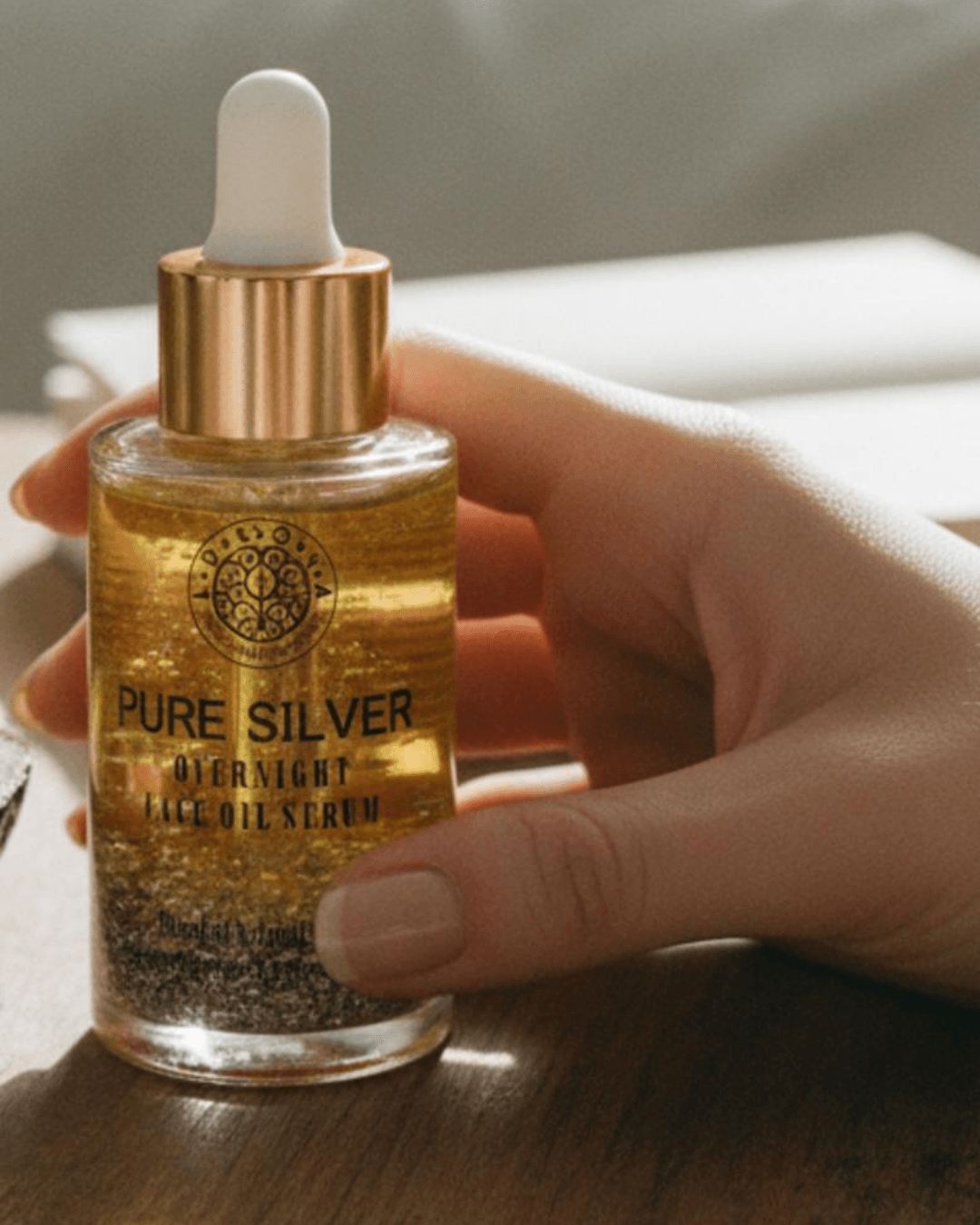 Pure Silver Overnight Face Oil Serum - Anti-Wrinkle & Skin Repair - 30ml - Image 4